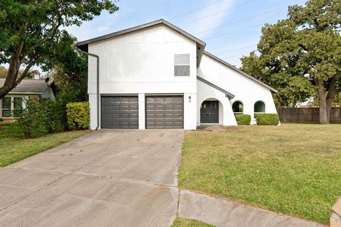 3152 Woodbridge Drive Bedford TX 76021