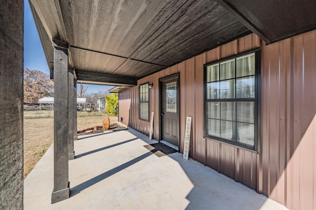 1015 Forest Oaks