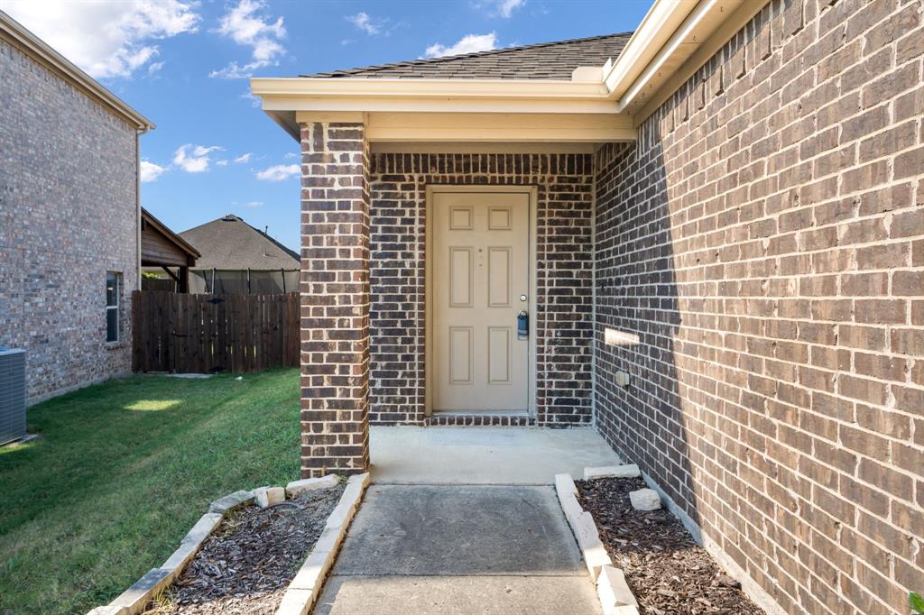 416 Andalusian Trail