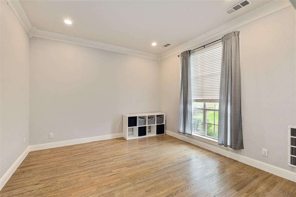 8016 Greensboro Drive