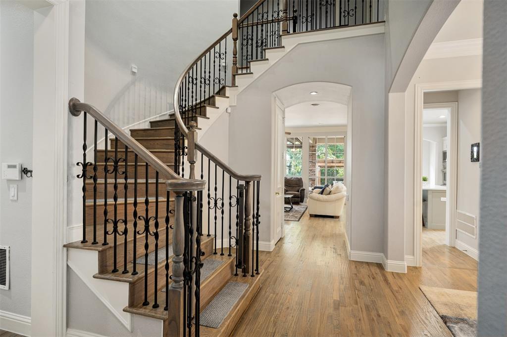 8016 Greensboro Drive