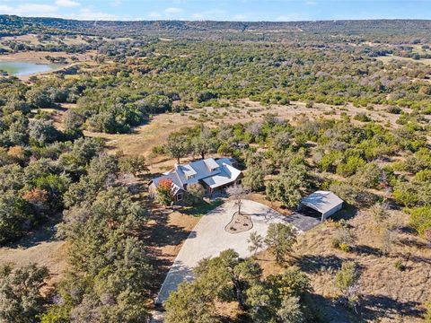 A home in Glen Rose