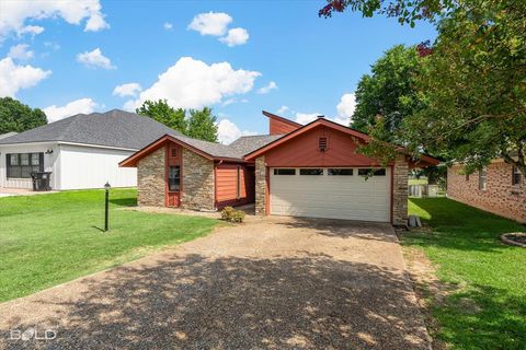 A home in Benton