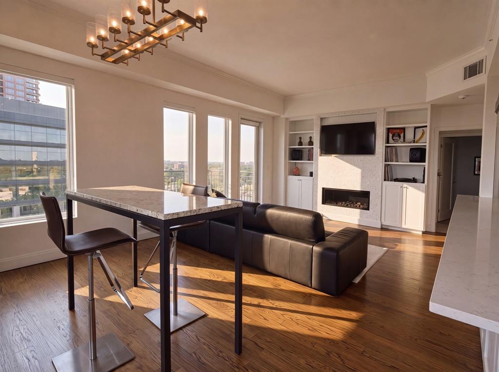 4611 Travis Street 1100