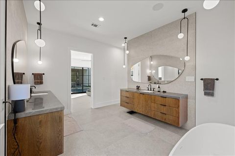 Tiny photo for 5839 Richmond Avenue, Dallas, TX 75206 (MLS # 21168626)