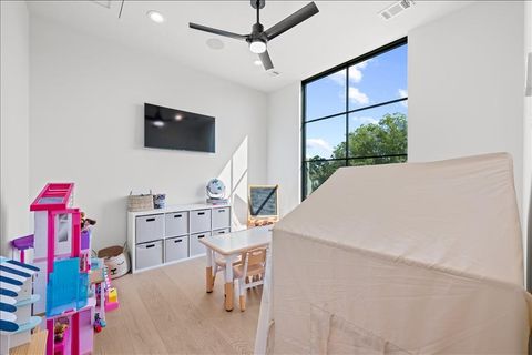 Tiny photo for 5839 Richmond Avenue, Dallas, TX 75206 (MLS # 21168626)