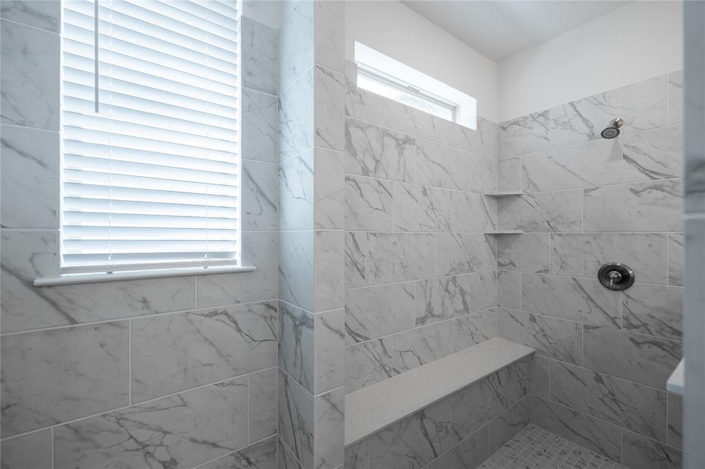 Valencia on the Lake - Residential