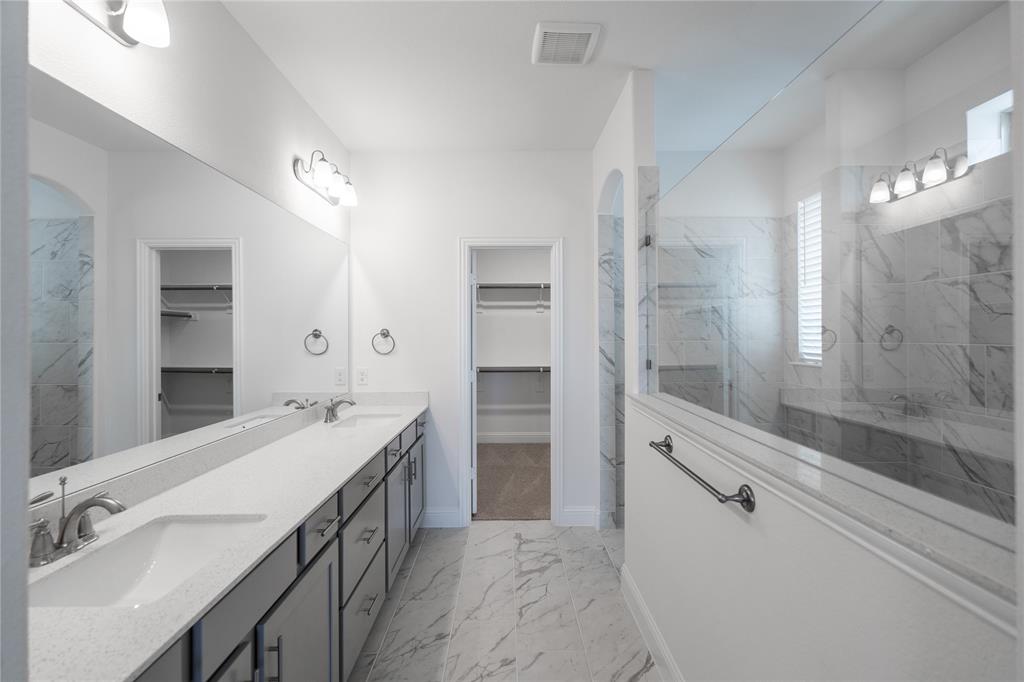 Valencia on the Lake - Residential