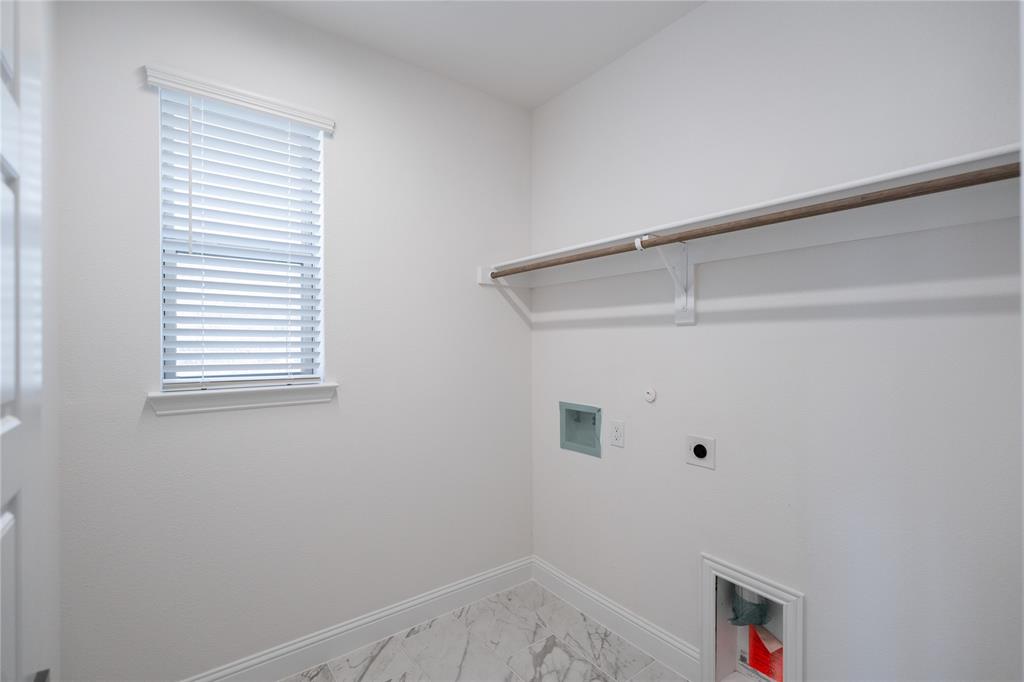 Valencia on the Lake - Residential