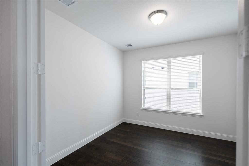 Valencia on the Lake - Residential