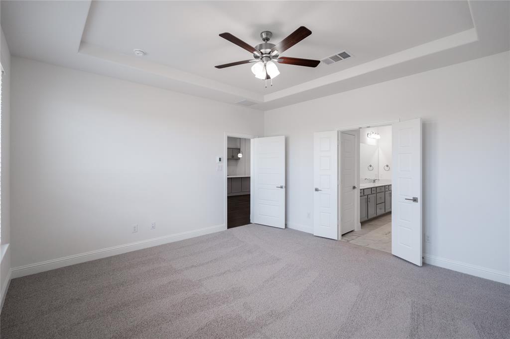 Valencia on the Lake - Residential