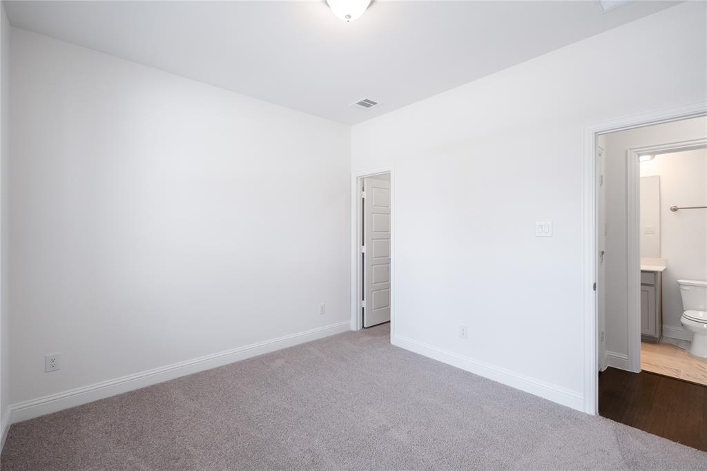 Valencia on the Lake - Residential