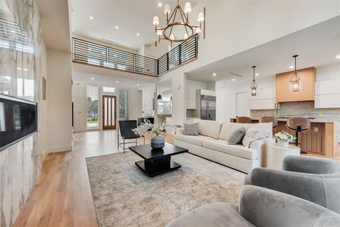 6411 Royal Lane Dallas TX 75230