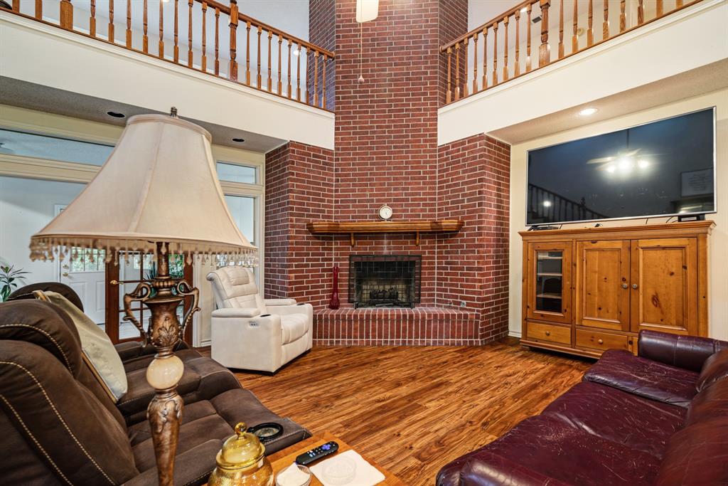 2550 Meadow Lane