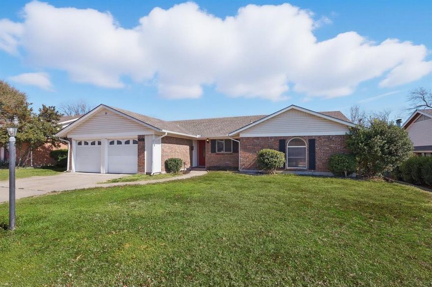 The property boasts a spacious four bedroom floor plan located in a quiet family neighborhood. Recently updated with fresh paint throughout and new floors in the bedrooms! The living room has vaulted ceilings and recess lighting that open into the kitchen and dining room. All 3 guests bedrooms are big enough for the kids and all their toys or use one as a media room or office! Large primary bedroom with connected bathroom.