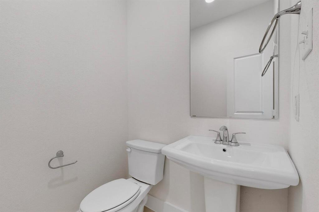 Bel-Air Vlg Ph 1 - Residential Lease