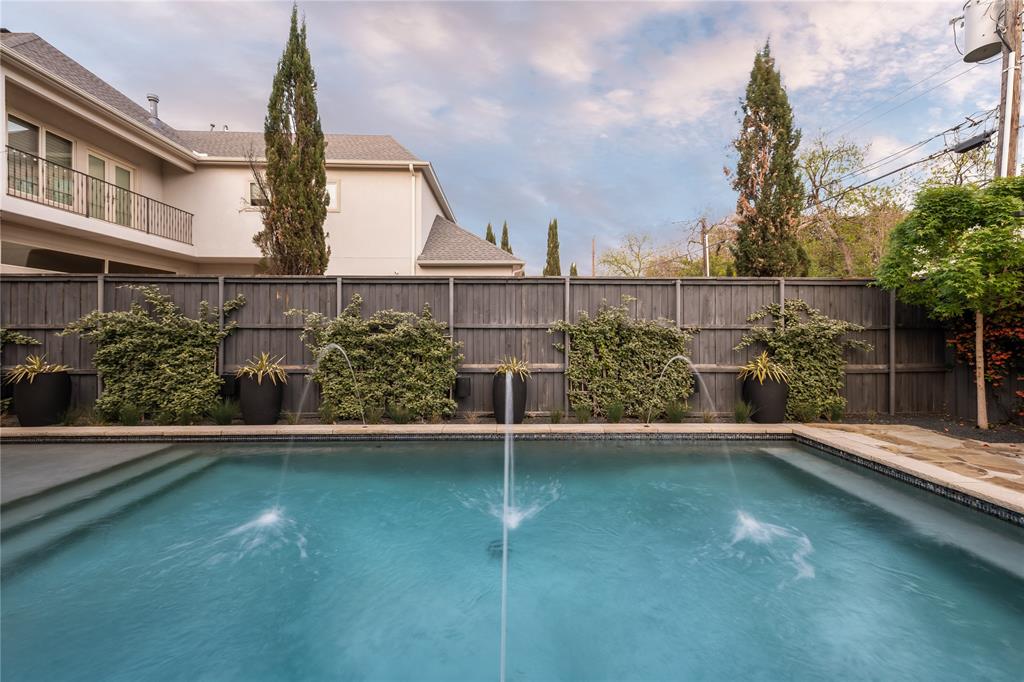 Linwood Place - Residential