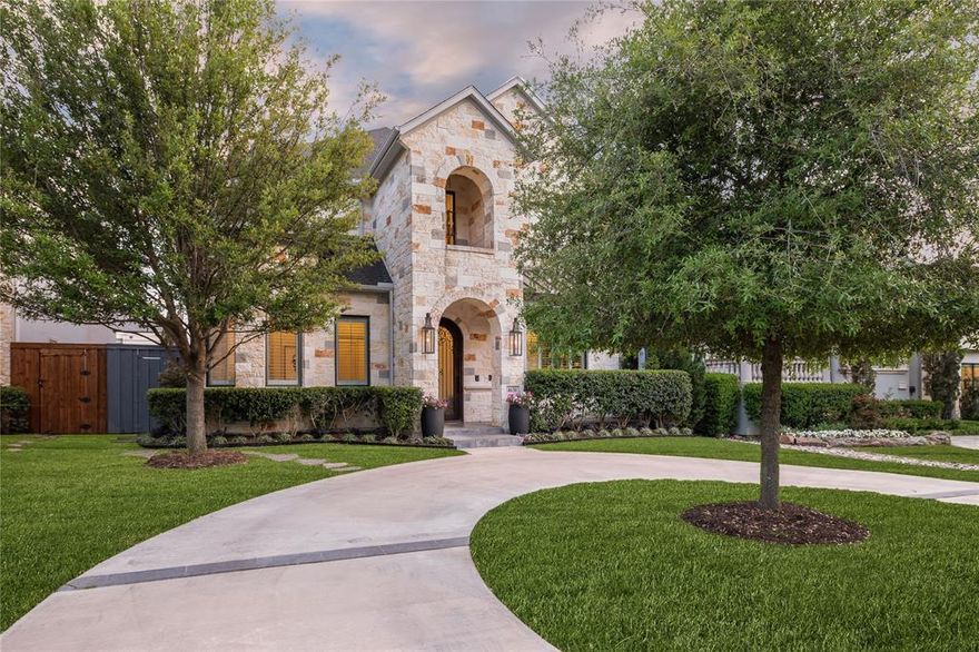 Welcome to this custom Martyn Hammer home in the highly desired Briarwood neighborhood. Enter into the perfect floor plan with museum finish walls, downstairs guest bedroom, open floor plan, and chef's kitchen including wet bar. The kitchen includes a 60 inch wolf range with commercial vent, built-in subzero refrigerator, dual island and sinks, oversized pantry, and a beverage cooler. The upstairs boasts three bedrooms including a large primary suite with a large walk-in closet and safe room, a media room with a walk-in storage closet, and utility room. The home is equipped with Sonos audio including the backyard controlled by a mobile app. Enjoy the heated salt water pool with new landscaping that creates the perfect space to relax and entertain friends. Rear entry garage with motorized gate for easy access.