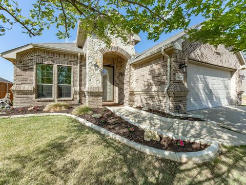 Photo of 5444 Quiet Woods Trail, Fort Worth, TX 76123 (MLS # 21224291)