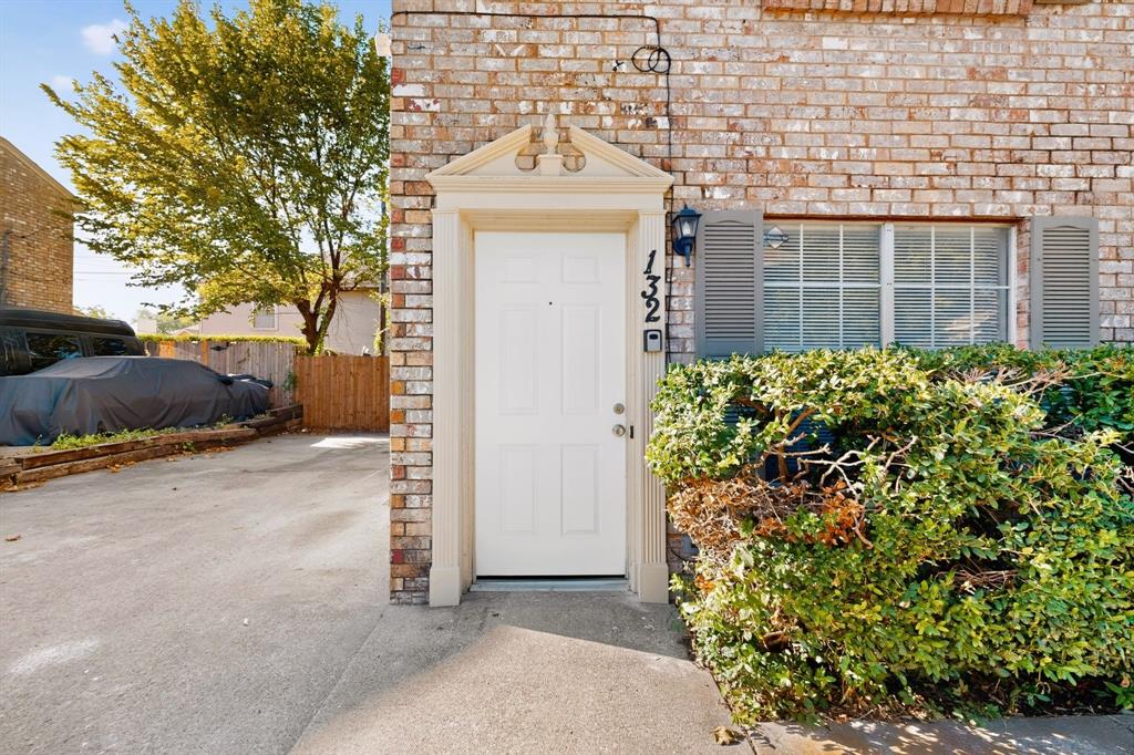 132 Graystone Place