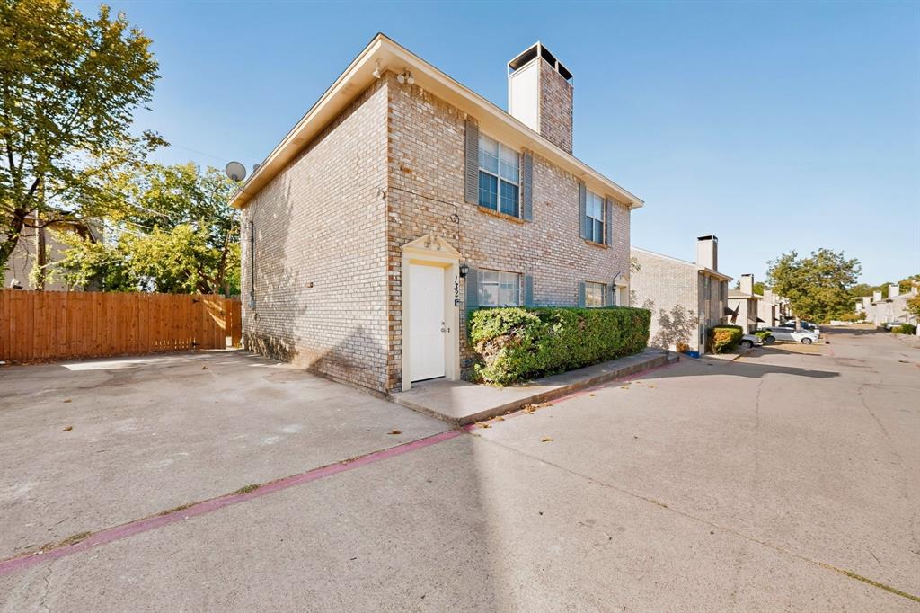132 Graystone Place