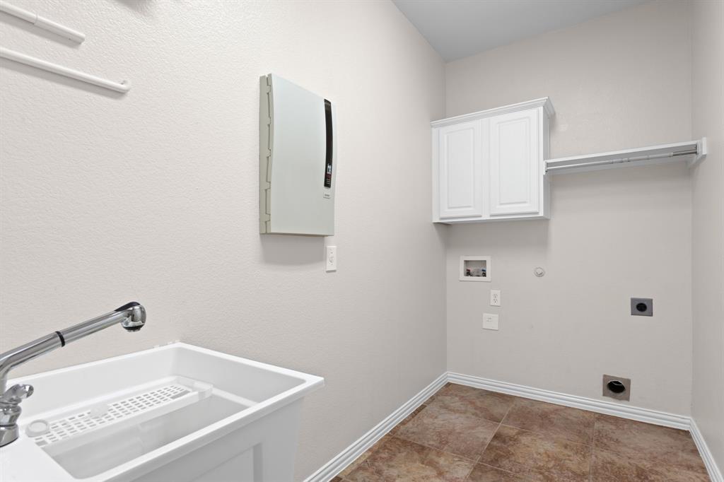 Crescent Add Ph A - Residential Lease