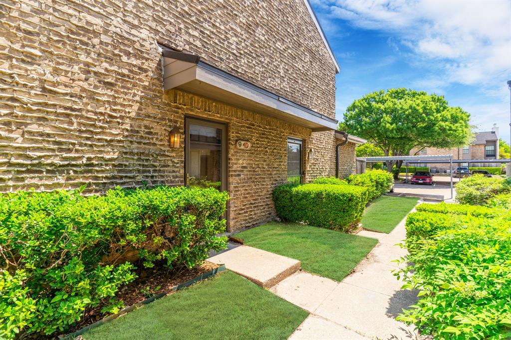 333 Melrose Drive 4D