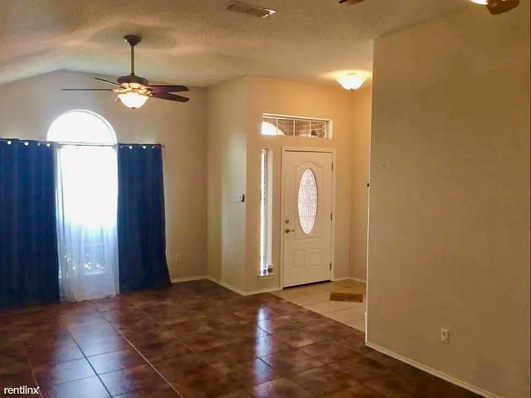 Little Chapel Creek Add - Residential Lease