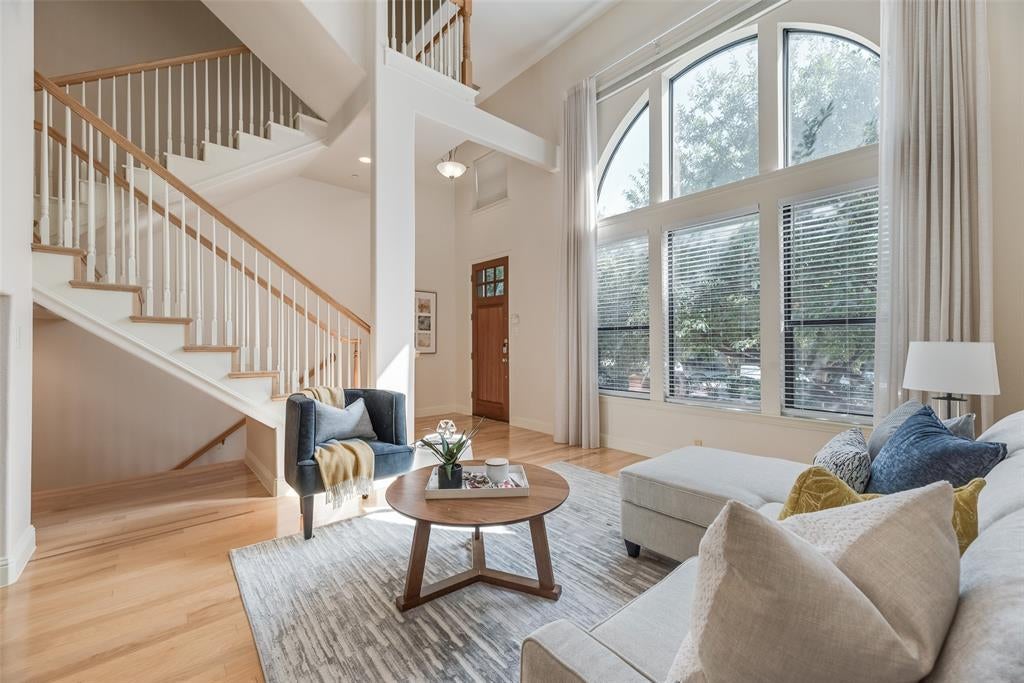 7233 Kasko Drive