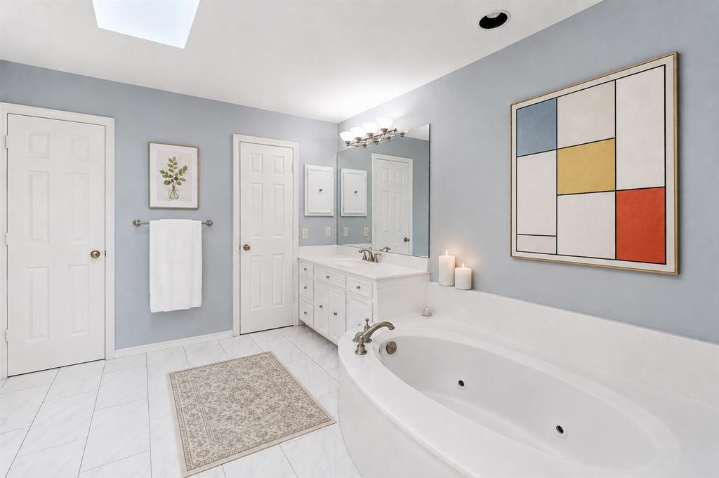 12437 Montego Plaza
