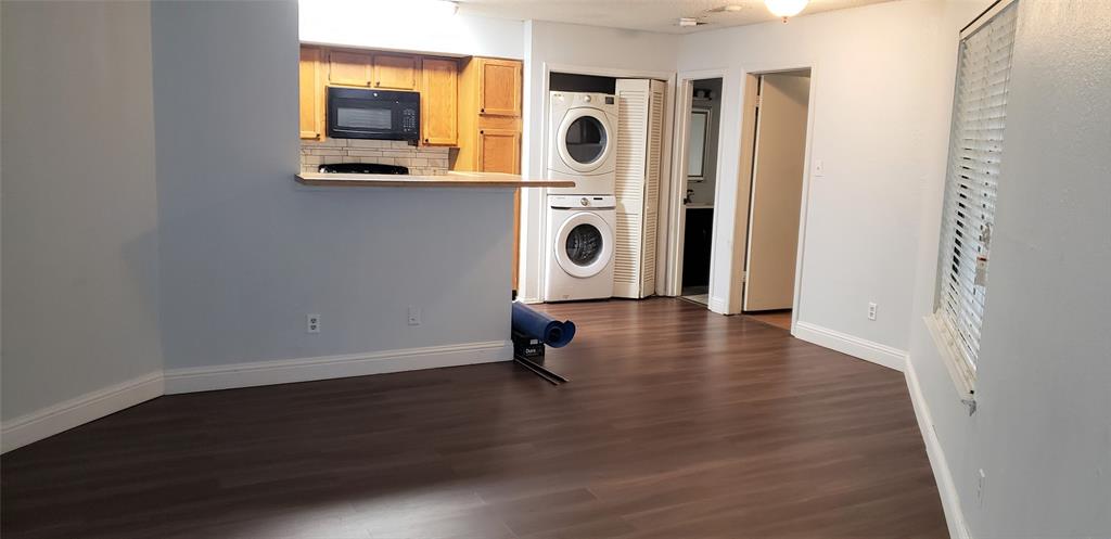 Arlington Oaks Condo - Residential Lease