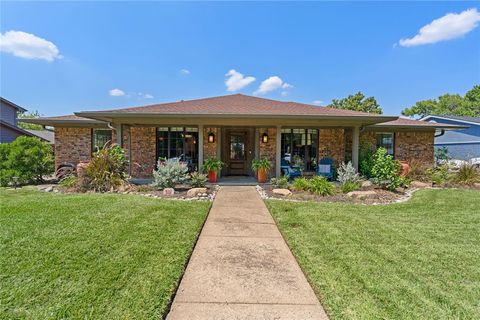 3217 Rolling Knoll Drive Farmers Branch TX 75234