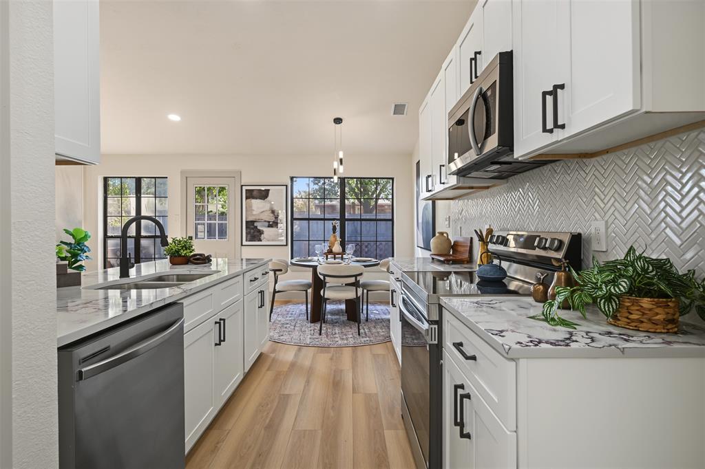 5317 Colonial Drive