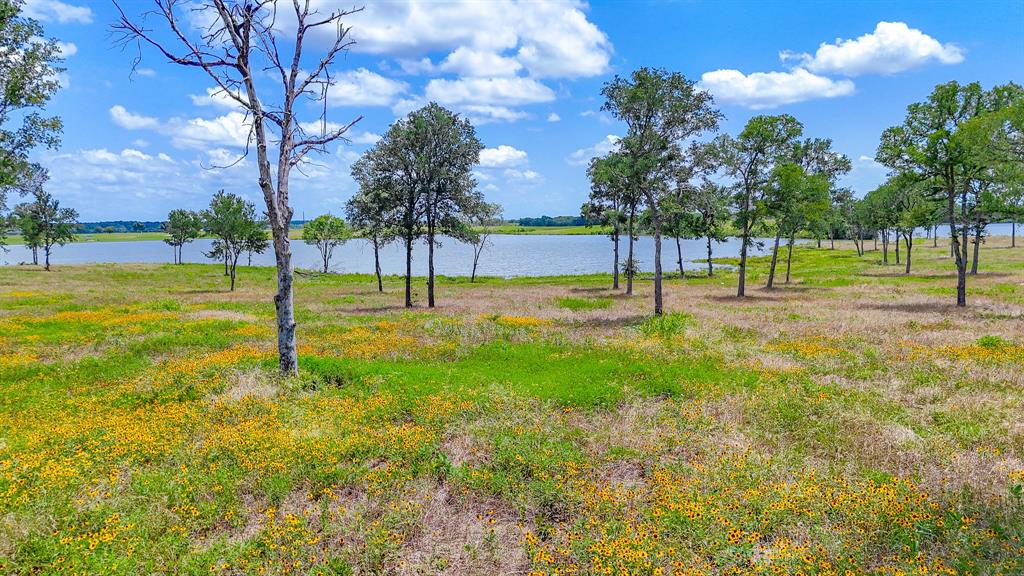 Waterfront Club - Land