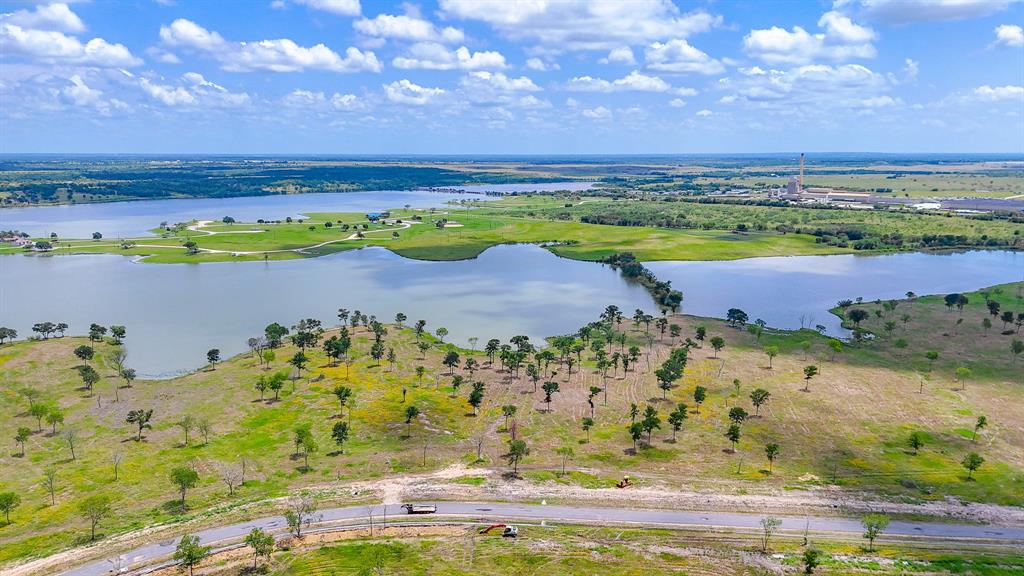 Waterfront Club - Land