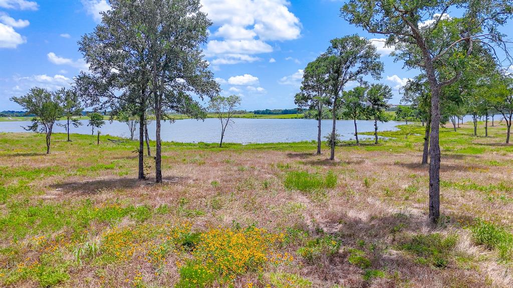 Waterfront Club - Land