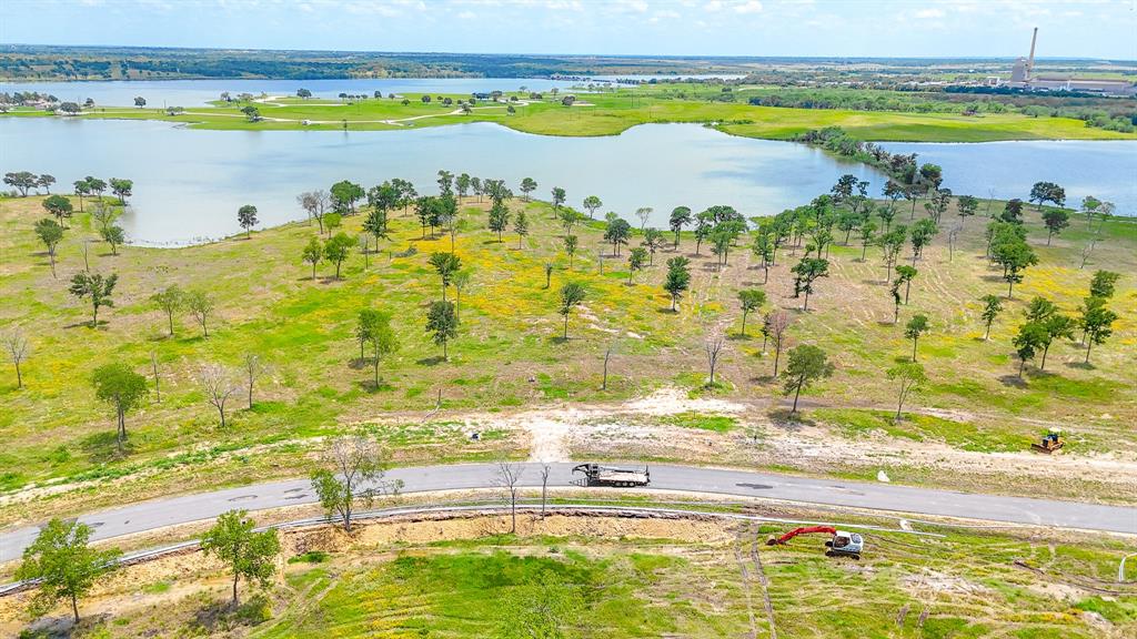 Waterfront Club - Land