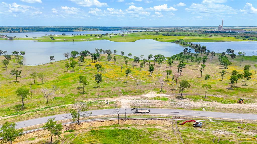 Waterfront Club - Land