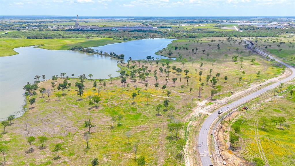 Waterfront Club - Land