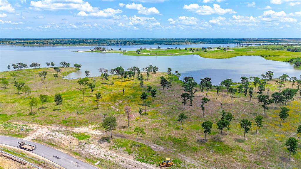 Waterfront Club - Land