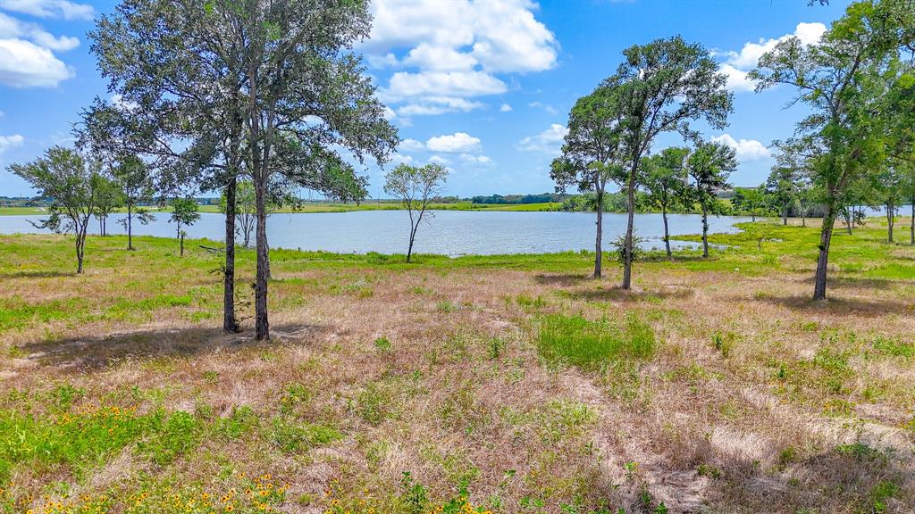 Waterfront Club - Land