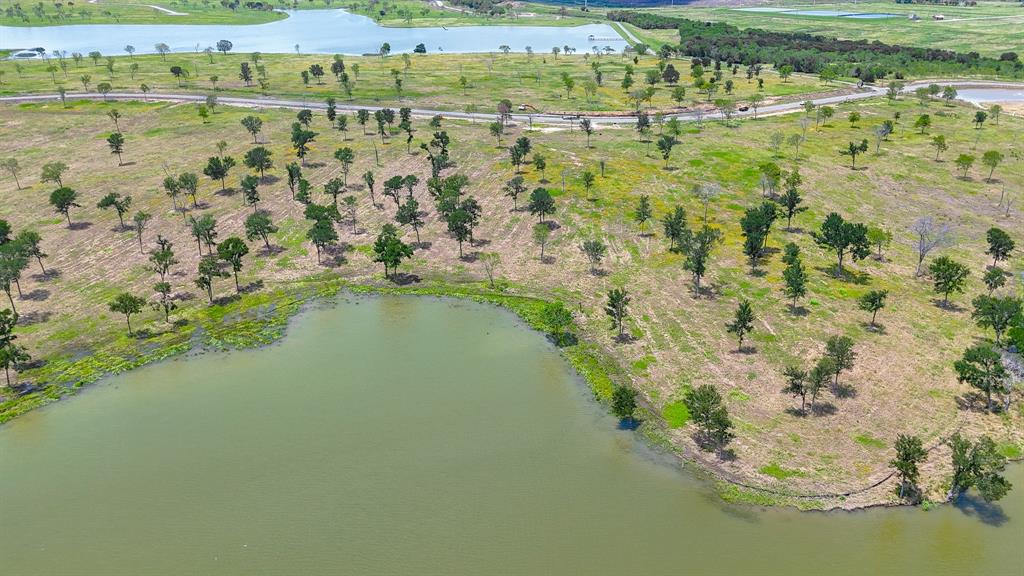 Waterfront Club - Land