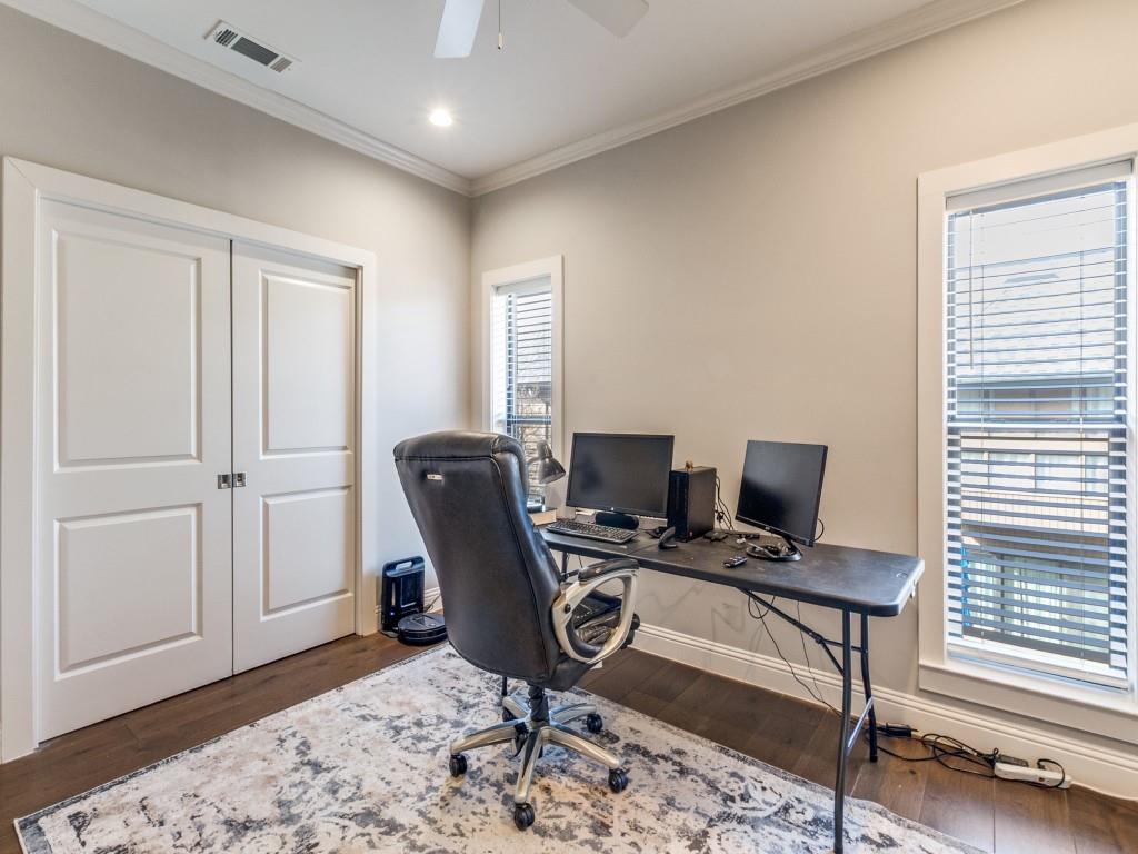 Royal Lane Condos 5800 - Residential