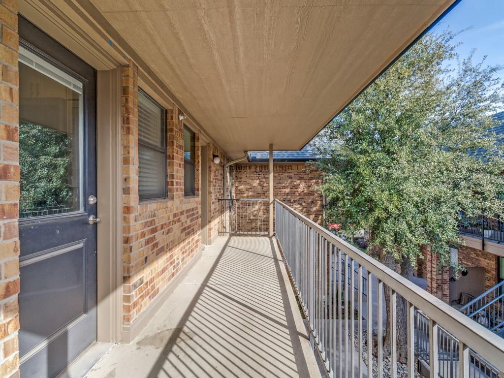 Royal Lane Condos 5800 - Residential