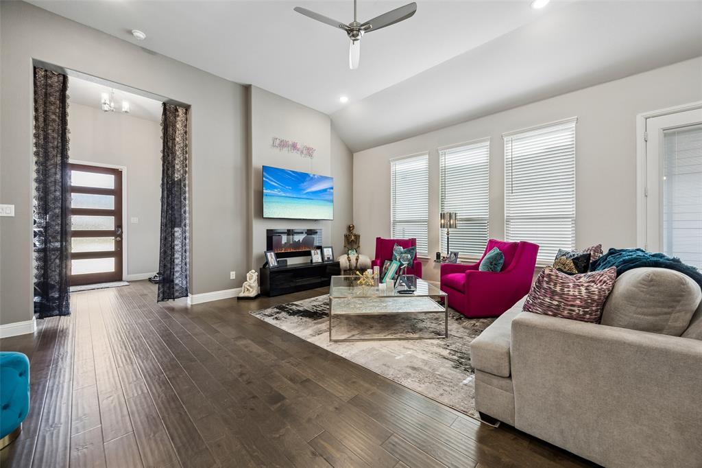 4171 Curtiss Drive