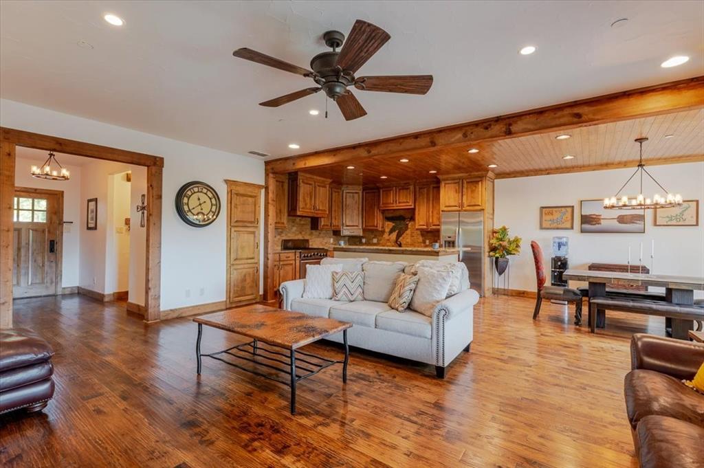 1633 Scenic Drive 102