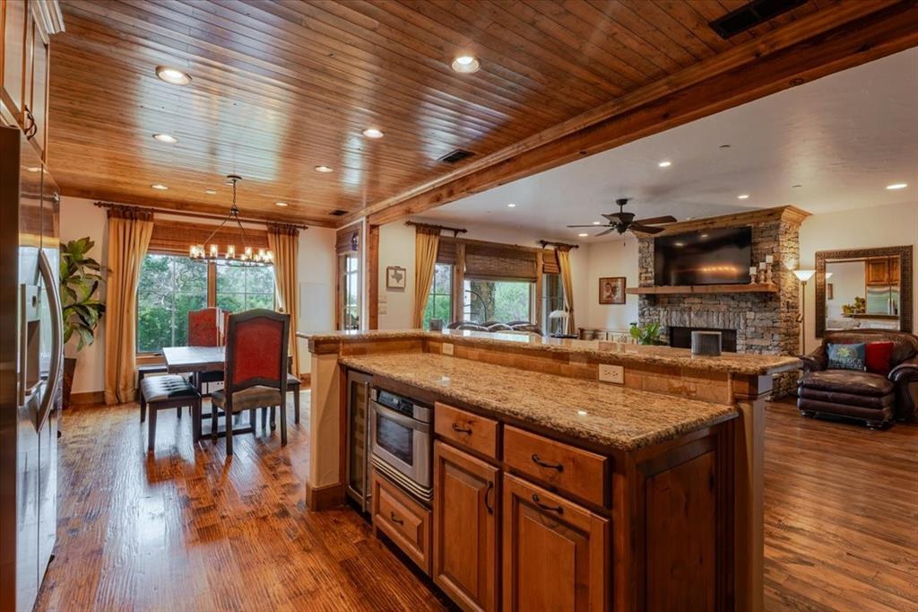 1633 Scenic Drive 102