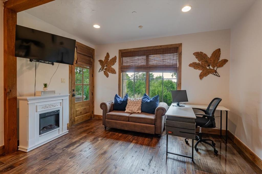 Hill Country Harbor Condo - Residential