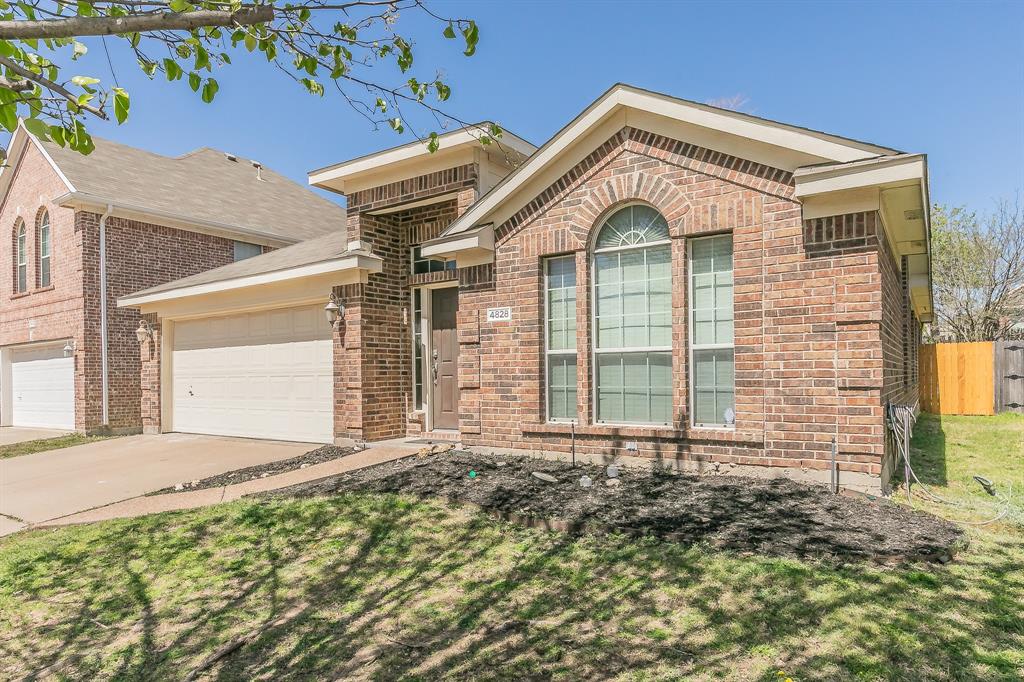 4828 Summer Oaks Lane