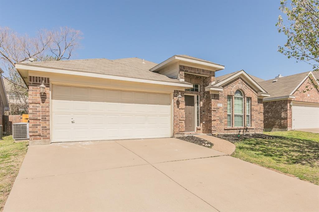 4828 Summer Oaks Lane